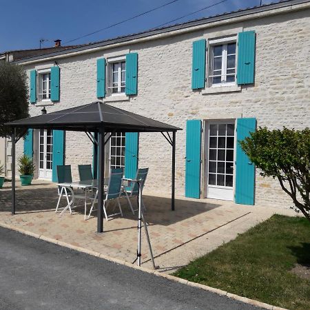 Le Logis De Lange Apt Les Aigrettes Saint-Hilaire-la-Palud Ngoại thất bức ảnh