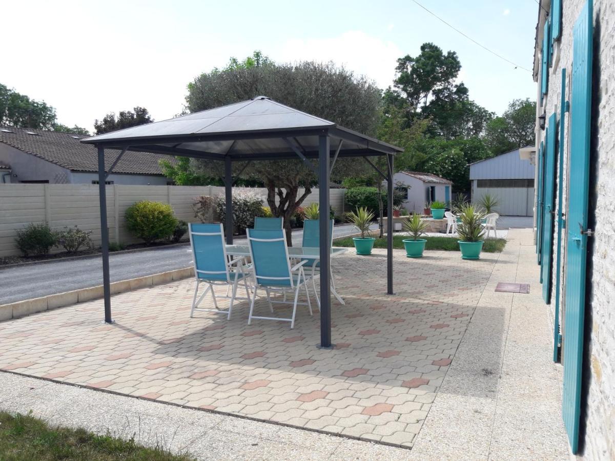 Le Logis De Lange Apt Les Aigrettes Saint-Hilaire-la-Palud Ngoại thất bức ảnh